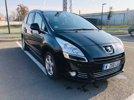 A vendre Peugeot 5008 à Pussay 91740