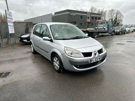 A vendre Renault Scenic à Pussay 91740
